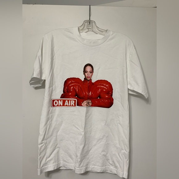 Beyoncé Renaissance tour tee - Picture 2 of 3